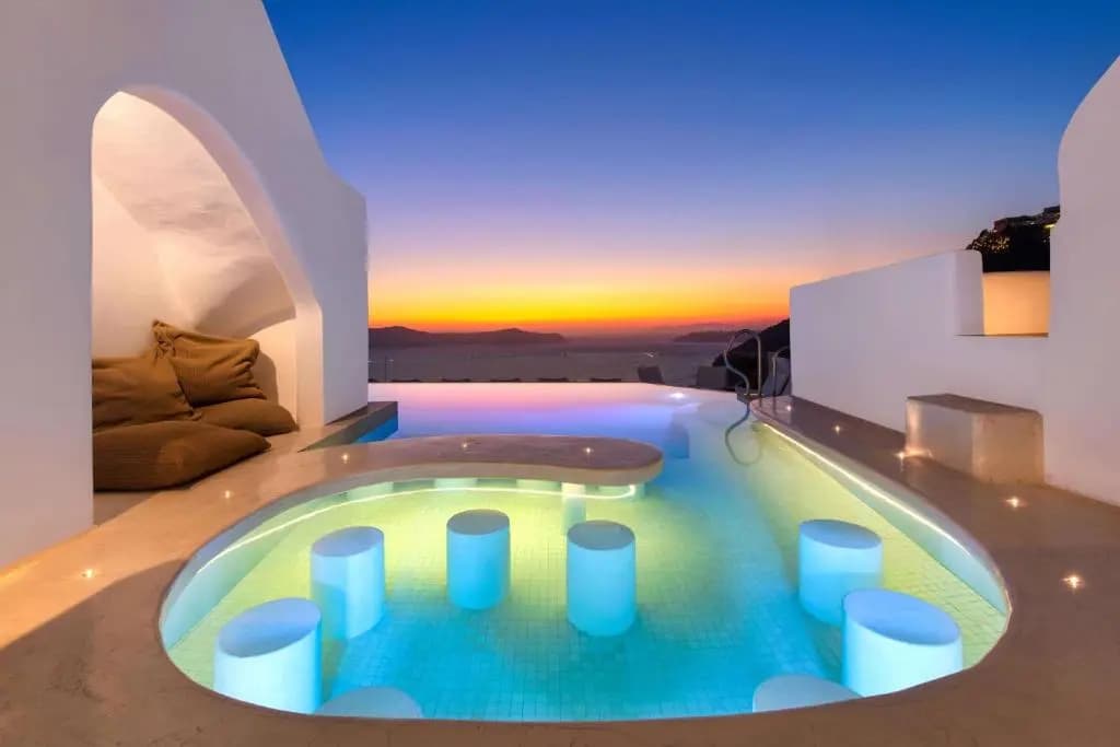 Athina Luxury Suites in Santorini